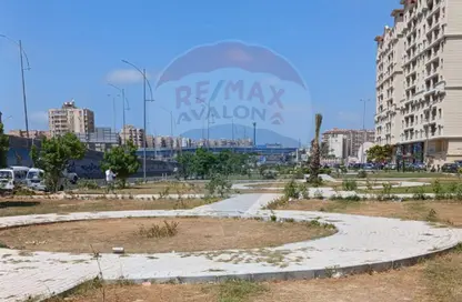 Apartment - 3 Bedrooms - 2 Bathrooms for sale in Al Shohada Square St. - Smouha - Hay Sharq - Alexandria