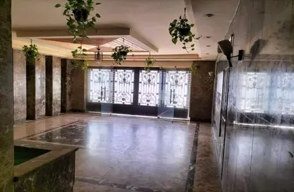 Apartment - 2 Bedrooms - 1 Bathroom for rent in 10th Sector - Zahraa El Maadi - Hay El Maadi - Cairo