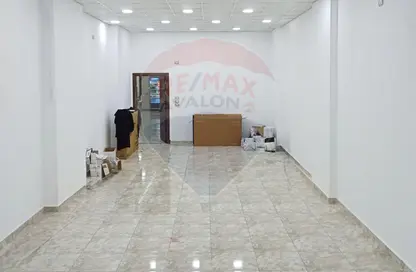 Shop - Studio for rent in Janaklees - Hay Sharq - Alexandria