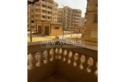 Apartment - 2 Bedrooms - 2 Bathrooms for sale in El Lotus - New Cairo City - Cairo