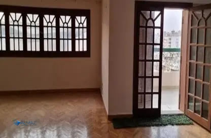 Apartment - 3 Bedrooms - 2 Bathrooms for sale in Ahmed Al Zomor St. - 9th Zone - Nasr City - Cairo