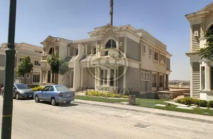 Twin House - 5 Bedrooms - 5 Bathrooms for sale in Mountain View Hyde Park - 5th Settlement Compounds - The 5th Settlement - New Cairo City - Cairo