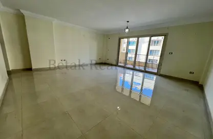 Apartment - 3 Bedrooms - 2 Bathrooms for rent in New Smouha - Smouha - Hay Sharq - Alexandria