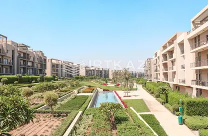 Apartment - 3 Bedrooms - 2 Bathrooms for sale in Moon Residences - Fifth Square - The 5th Settlement - New Cairo City - Cairo