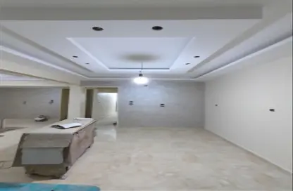 Apartment - 3 Bedrooms - 2 Bathrooms for rent in Hesham Labib St. - 8th Zone - Nasr City - Cairo