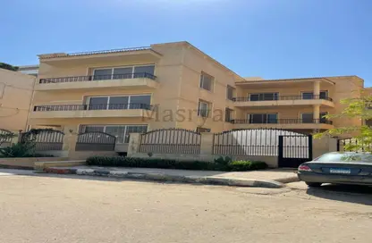 Villa for sale in Ganoob El Acadimia - New Cairo City - Cairo