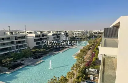 Apartment - 2 Bedrooms - 2 Bathrooms for sale in Lake View Residence - 5th Settlement Compounds - The 5th Settlement - New Cairo City - Cairo