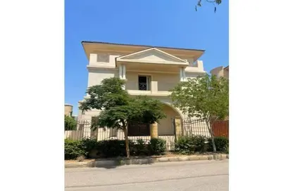 Villa - 5 Bedrooms - 5 Bathrooms for sale in Maxim - The 1st Settlement - New Cairo City - Cairo