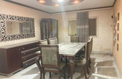 Apartment - 3 Bedrooms - 2 Bathrooms for sale in Zahraa Al Maadi St. - Degla - Hay El Maadi - Cairo