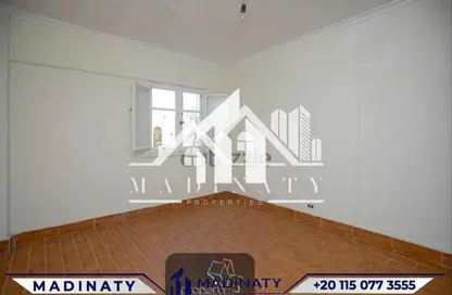 Apartment - 2 Bedrooms - 1 Bathroom for sale in Stanley - Hay Sharq - Alexandria