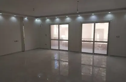 Apartment - 3 Bedrooms - 2 Bathrooms for rent in Al Khamayel city - Sheikh Zayed Compounds - Sheikh Zayed City - Giza