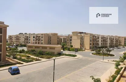 Apartment - 3 Bedrooms - 3 Bathrooms for sale in Stone Residence - 5th Settlement Compounds - The 5th Settlement - New Cairo City - Cairo