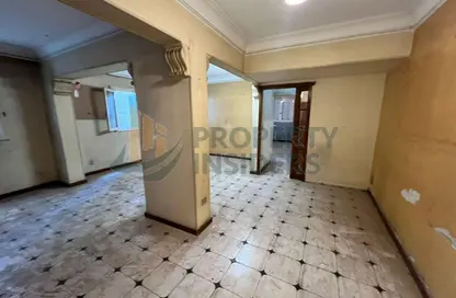 Apartment - 2 Bedrooms - 2 Bathrooms for sale in Ahmed Orabi St. - Mohandessin - Giza