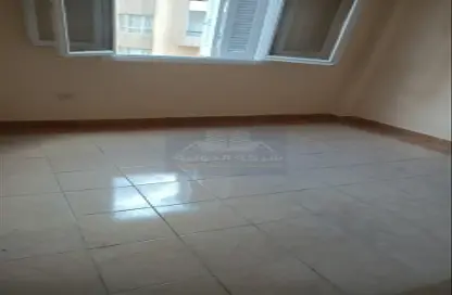 Apartment - 2 Bedrooms - 1 Bathroom for sale in Zahraa Madinat Nasr - Nasr City - Cairo