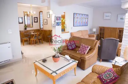 Apartment - 2 Bedrooms - 2 Bathrooms for rent in Al Adel Abu Bakr St. - Zamalek - Cairo