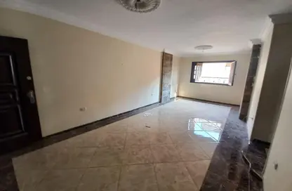 Apartment - 3 Bedrooms - 2 Bathrooms for sale in Gate 1 - Khofo - Hadayek El Ahram - Giza