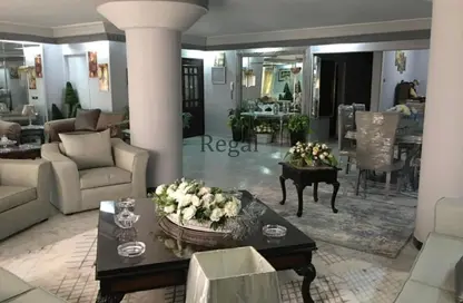 Apartment - 3 Bedrooms - 2 Bathrooms for sale in Mohammed Al Maqref St. - 6th Zone - Nasr City - Cairo