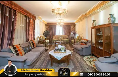 Apartment - 3 Bedrooms - 1 Bathroom for sale in Mahmoud Al Essawy St. - Miami - Hay Awal El Montazah - Alexandria