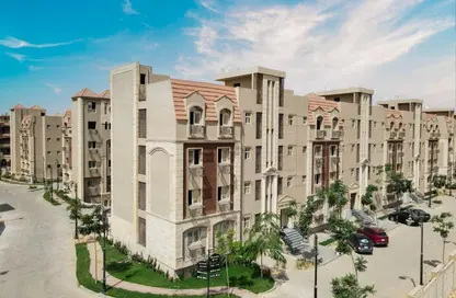 Apartment - 4 Bedrooms - 3 Bathrooms for sale in Rock Vera - 5th Settlement Compounds - The 5th Settlement - New Cairo City - Cairo