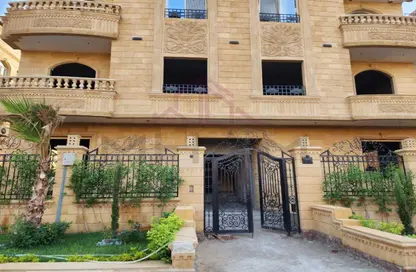 Apartment - 3 Bedrooms - 2 Bathrooms for sale in Al Shouyfat St. - District 1 - The 5th Settlement - New Cairo City - Cairo