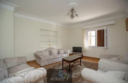 Apartment - 2 Bedrooms - 1 Bathroom for rent in Kafr Abdo St. - Kafr Abdo - Roushdy - Hay Sharq - Alexandria