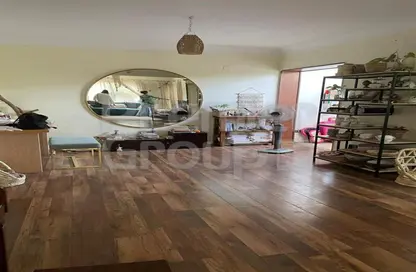 Apartment - 2 Bedrooms - 2 Bathrooms for sale in Street 205 - Degla - Hay El Maadi - Cairo