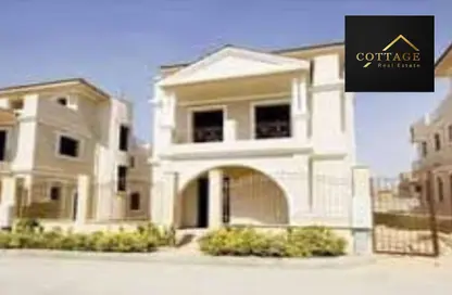 Villa - 5 Bedrooms - 6 Bathrooms for sale in Royal Maxim - 5th Settlement Compounds - The 5th Settlement - New Cairo City - Cairo