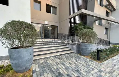 Apartment - 3 Bedrooms - 2 Bathrooms for sale in Sodic East - 6th District - New Heliopolis - Cairo