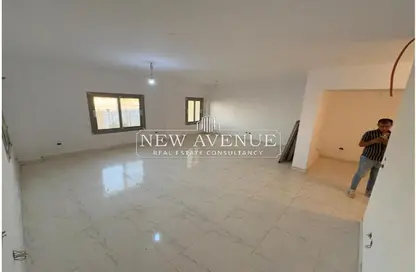 Apartment - 3 Bedrooms - 2 Bathrooms for sale in North Lotus - El Lotus - New Cairo City - Cairo