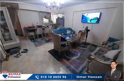 Apartment - 2 Bedrooms - 1 Bathroom for sale in Al Fath St. - Janaklees - Hay Sharq - Alexandria