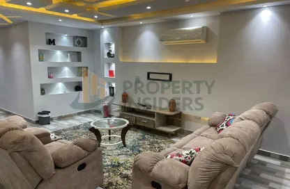 Apartment - 2 Bedrooms - 3 Bathrooms for sale in Abdel Moneim Riad St. - Mohandessin - Giza