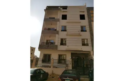 Apartment - 2 Bedrooms - 1 Bathroom for sale in Bait Alwatan - The 5th Settlement - New Cairo City - Cairo