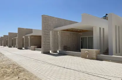 شاليه - 2 غرف نوم - 2 حمامات للبيع في سيشور - راس الحكمة - الساحل الشمالي