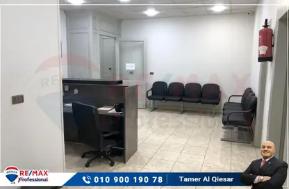 Office Space - Studio - 1 Bathroom for rent in Omar Lotfy St.   Mahatet Al Raml Square - Raml Station - Hay Wasat - Alexandria