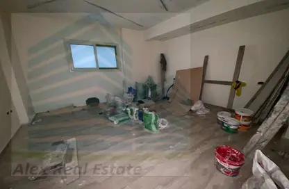 Office Space - Studio - 1 Bathroom for rent in Al Kornish Square - Sporting - Hay Sharq - Alexandria