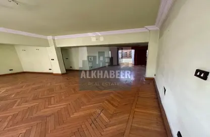 Apartment - 2 Bedrooms - 1 Bathroom for rent in Al Ghayth St. - Al Agouza - Giza