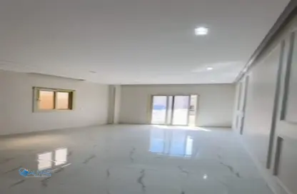 Apartment - 3 Bedrooms - 2 Bathrooms for rent in South Lotus - El Lotus - New Cairo City - Cairo