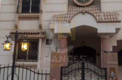 Villa - 5 Bedrooms - 6 Bathrooms for sale in Tabarak - Zahraa El Maadi - Hay El Maadi - Cairo