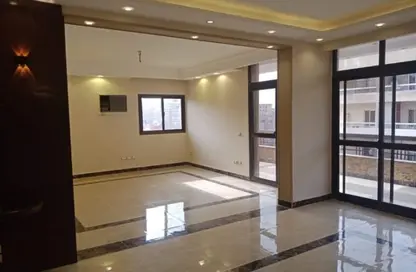 Whole Building for sale in Mohi Al Din Abou El Ezz St. - Mohandessin - Giza