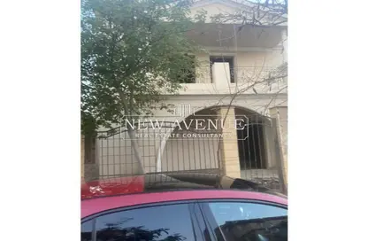 Villa - 5 Bedrooms - 6 Bathrooms for sale in Maxim - The 1st Settlement - New Cairo City - Cairo