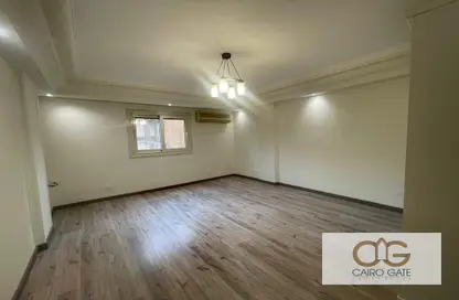 Apartment - 3 Bedrooms - 2 Bathrooms for rent in Mohamed Mazhar St. - Zamalek - Cairo