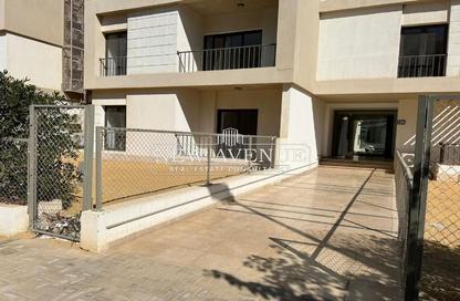 Apartment - 3 Bedrooms - 3 Bathrooms for sale in Villa Square - Fifth Square - The 5th Settlement - New Cairo City - Cairo