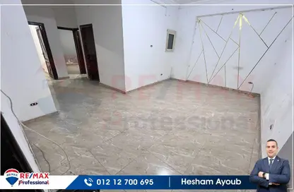 Office Space - Studio - 1 Bathroom for sale in Abo Qir St. - Sporting - Hay Sharq - Alexandria