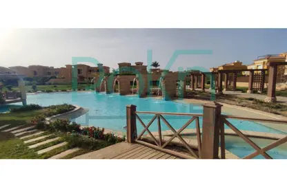 Villa - 4 Bedrooms - 4 Bathrooms for sale in Royal Meadows - Sheikh Zayed Compounds - Sheikh Zayed City - Giza