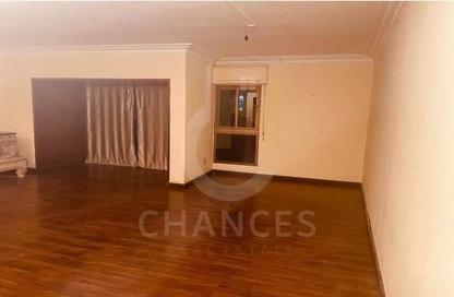 Apartment - 4 Bedrooms - 2 Bathrooms for sale in Street 273 - New Maadi - Hay El Maadi - Cairo