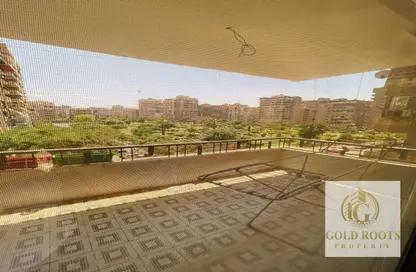 Apartment - 4 Bedrooms - 3 Bathrooms for sale in Makram Ebeid St. - 6th Zone - Nasr City - Cairo