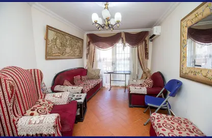 Apartment - 3 Bedrooms - 2 Bathrooms for sale in Al Geish Road - Cleopatra - Hay Sharq - Alexandria