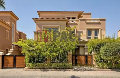 Villa - 4 Bedrooms - 3 Bathrooms for sale in American University Housing District - 5th Settlement Compounds - The 5th Settlement - New Cairo City - Cairo