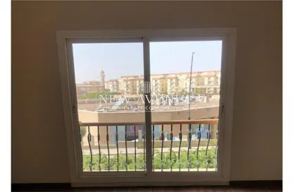 Apartment - 2 Bedrooms - 2 Bathrooms for sale in Al Katameya Plaza - The 1st Settlement - New Cairo City - Cairo