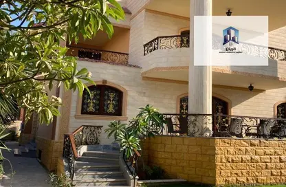 Villa - 7 Bathrooms for sale in Al Shorouk Road - 1st Neighborhood - 8th District - Shorouk City - Cairo